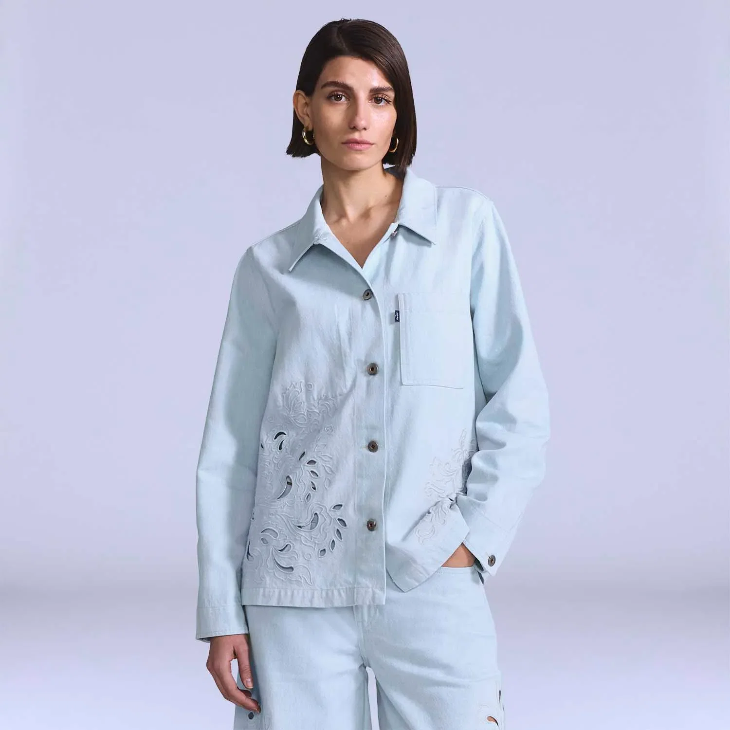Jaqueta Levi's® Blue Tab Embroidered Bandit Trucker Branca — imagem 1