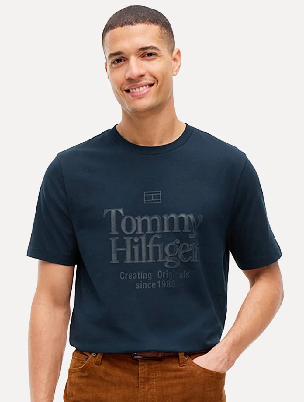 Camiseta Tommy Hilfiger Masculina Graphic Logo Washed Story Azul Marinho — imagem 1