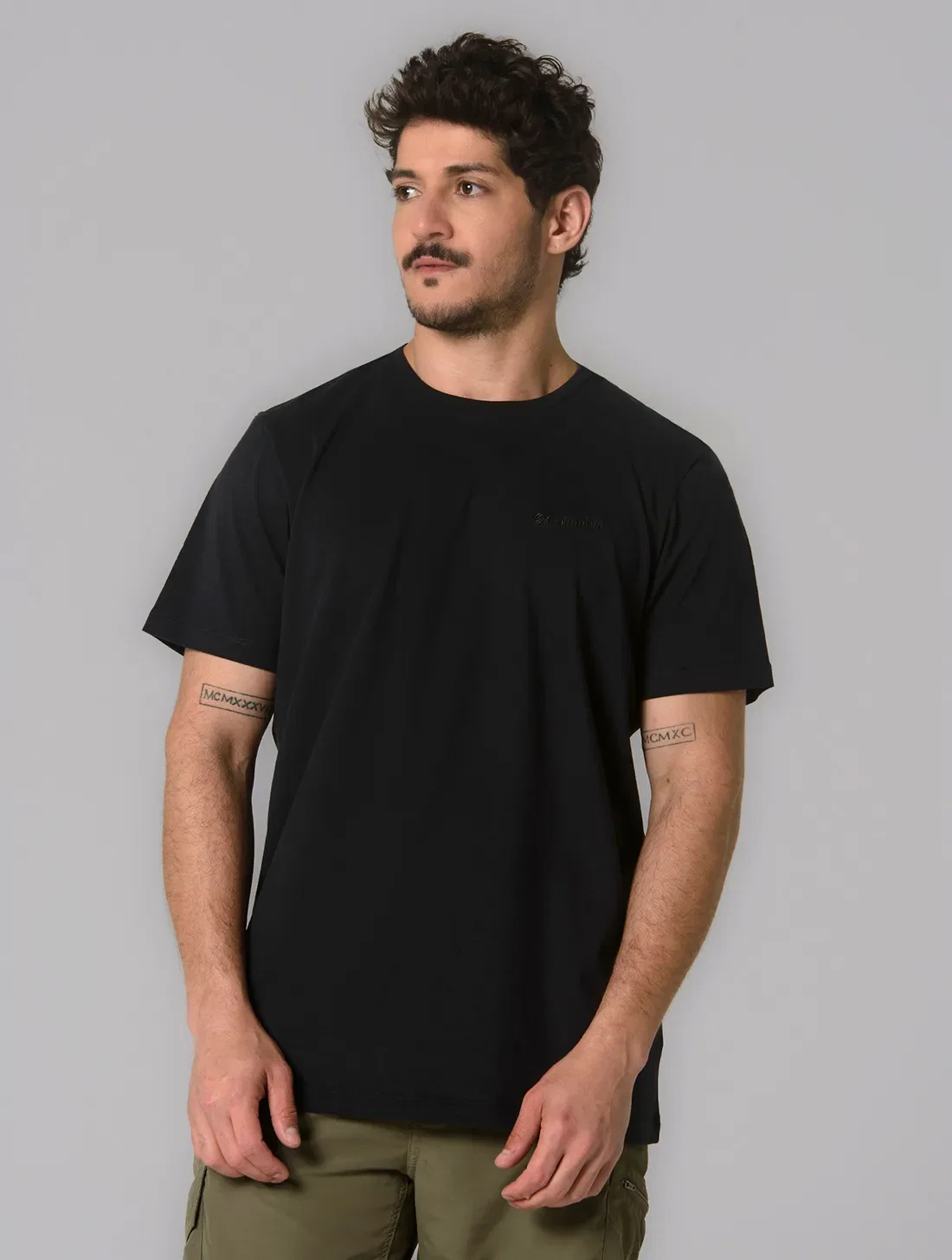 Camiseta Columbia Masculina Basica Bordado