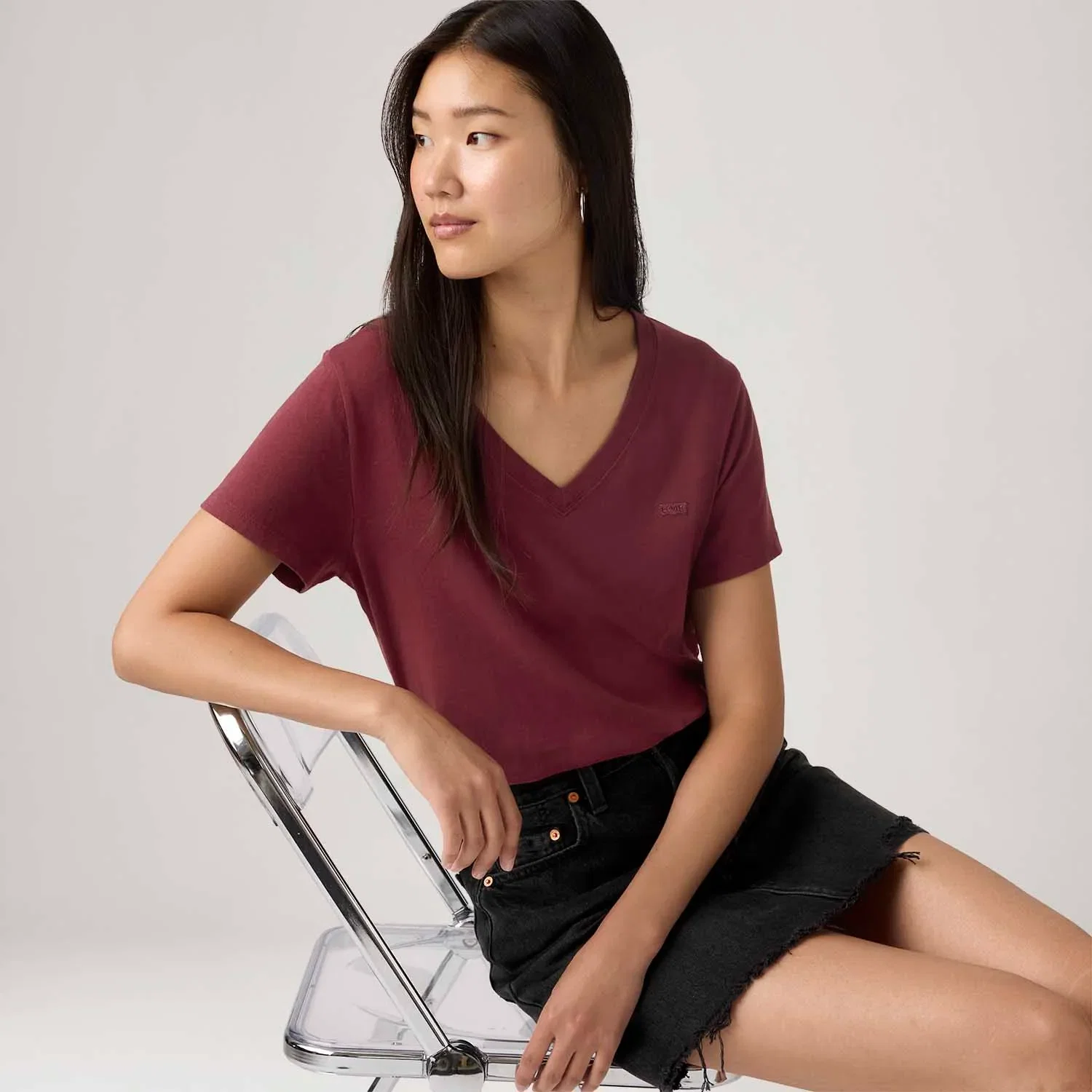 Camiseta Levi's® Favorite V-Neck Roxa Manga Curta — imagem 1