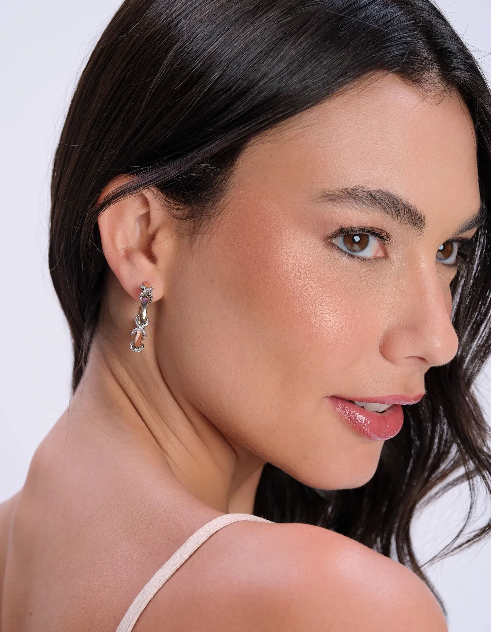 Brinco Argola Cruzado Strass - Dourado — imagem 1