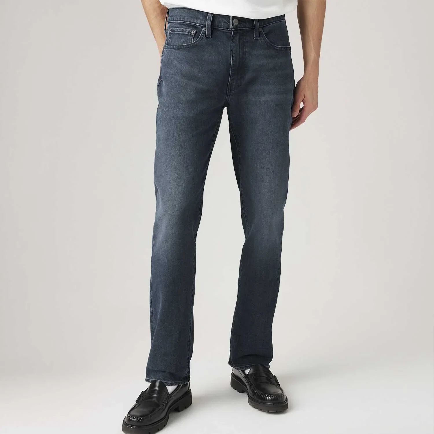Calça Jeans Levi's® 514® Straight Lavagem Escura — imagem 1