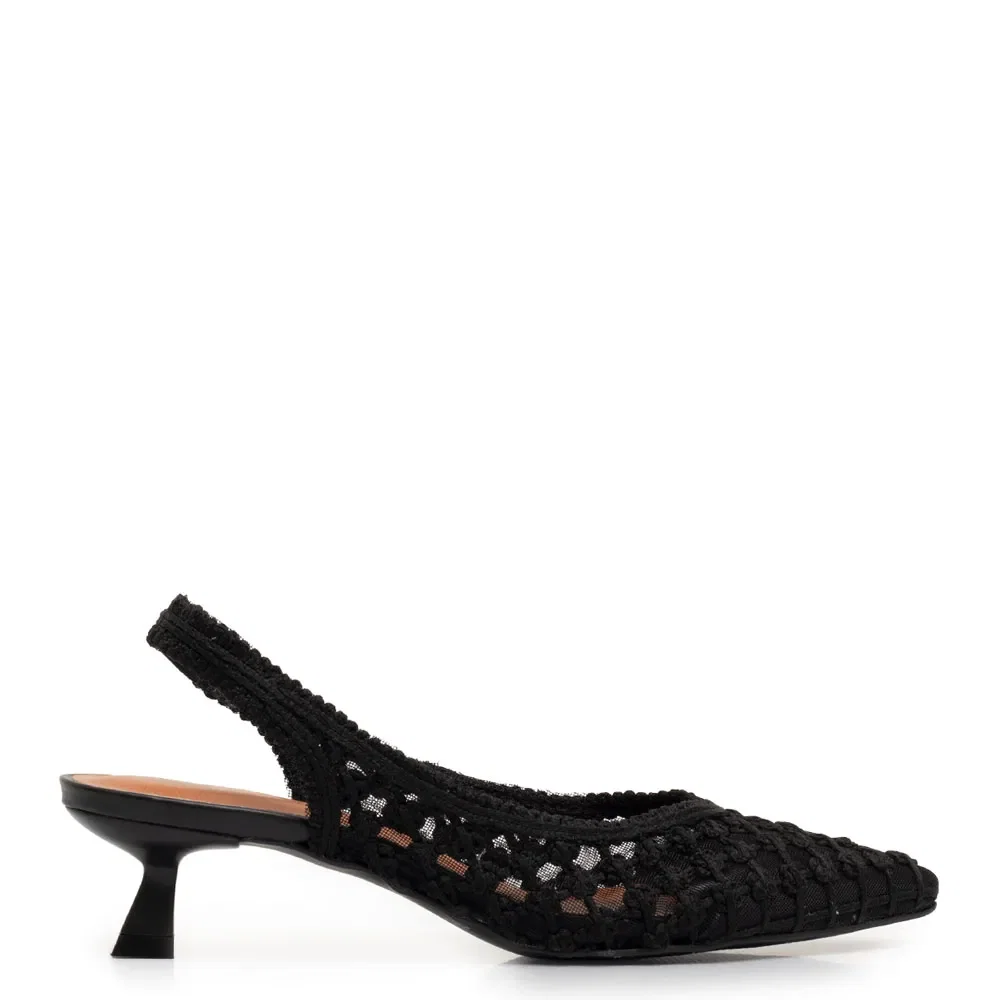 Scarpin Preto Slingback Trama