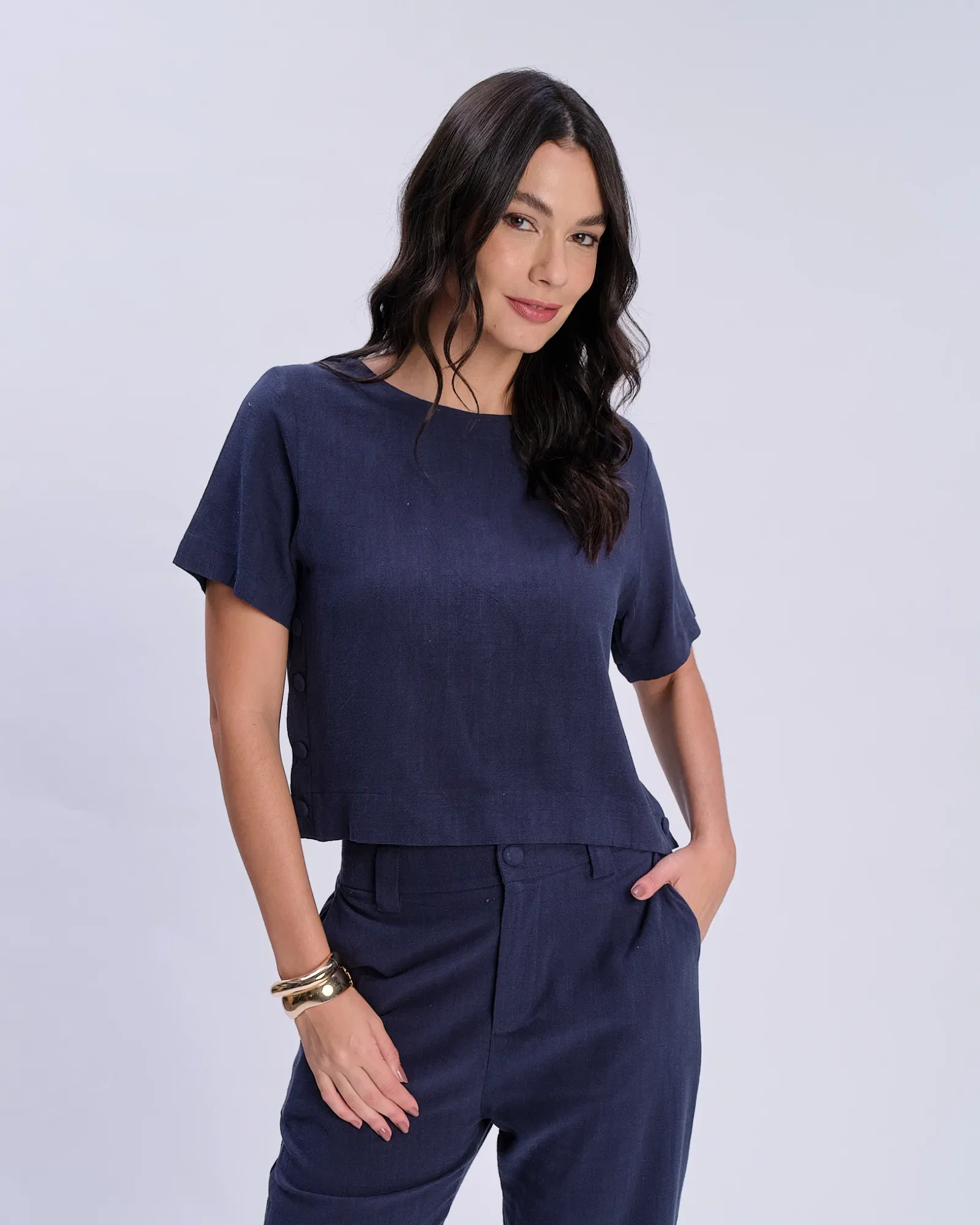 Blusa Ampla Detalhe Botões Laterais - Azul Marinho