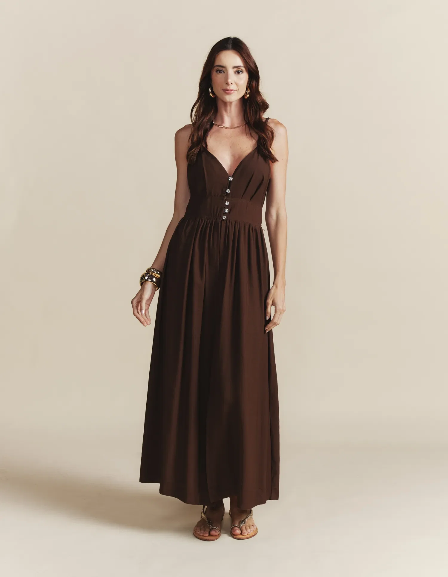 Vestido Longo Detalhe Botões Brilhos - Marrom — imagem 1