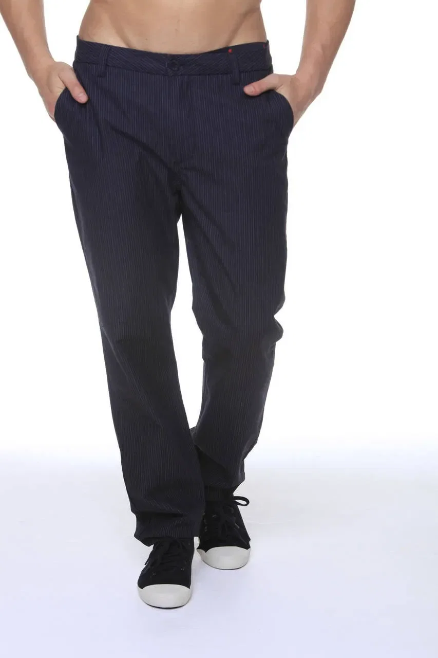 Calça Casual Alfaiataria Risca De Giz — imagem 1