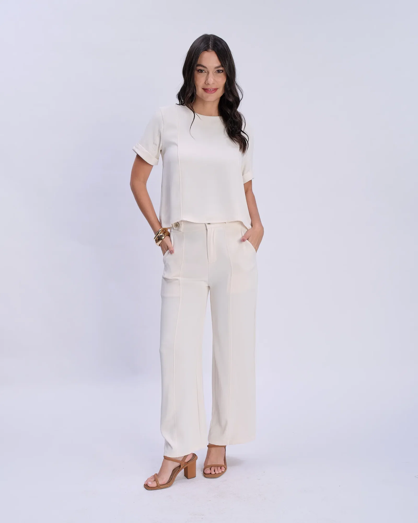 Calça Pantalona Recortes Detalhe Botões - Off White — imagem 1