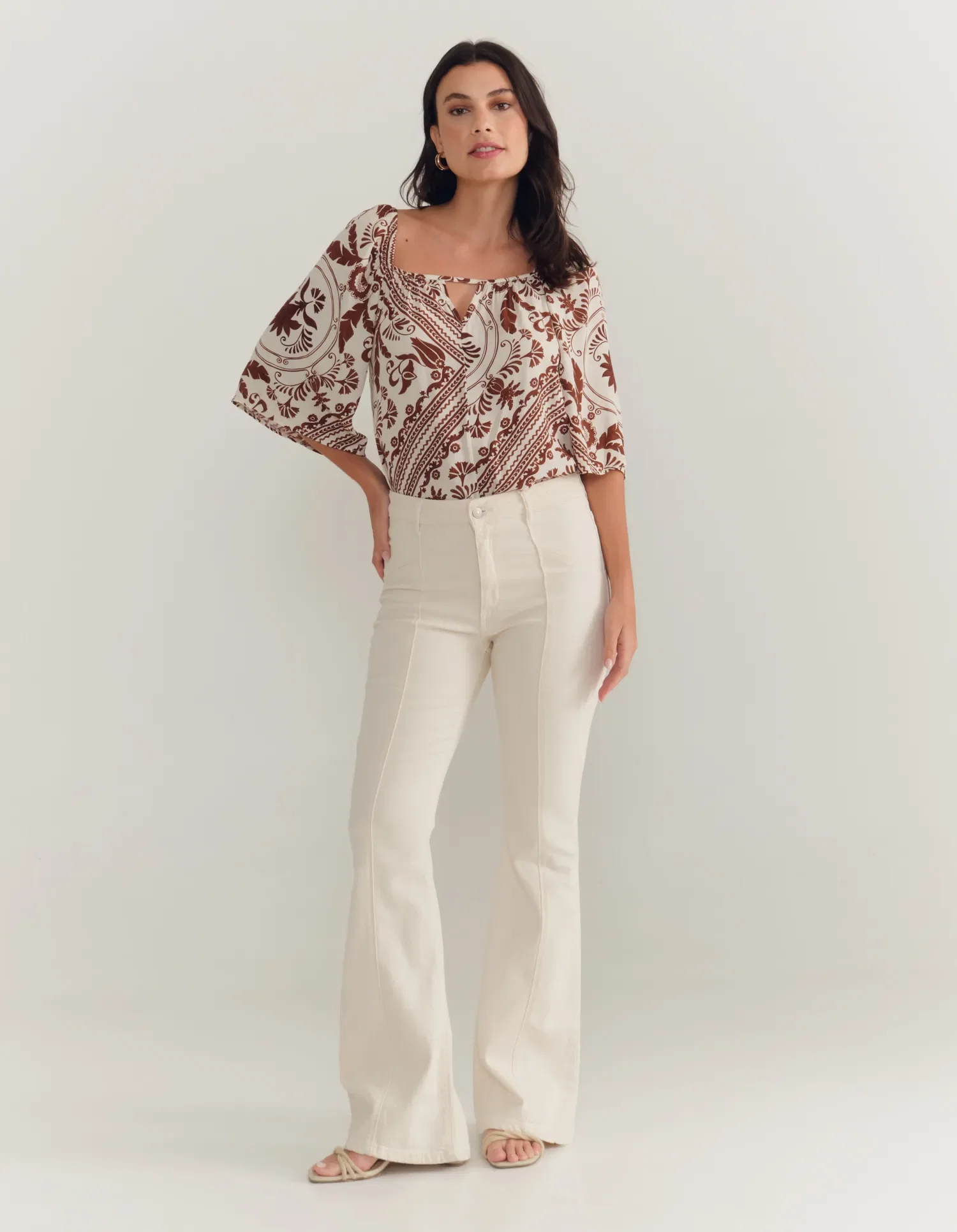 Calça Sarja Flare Recortes - Off White