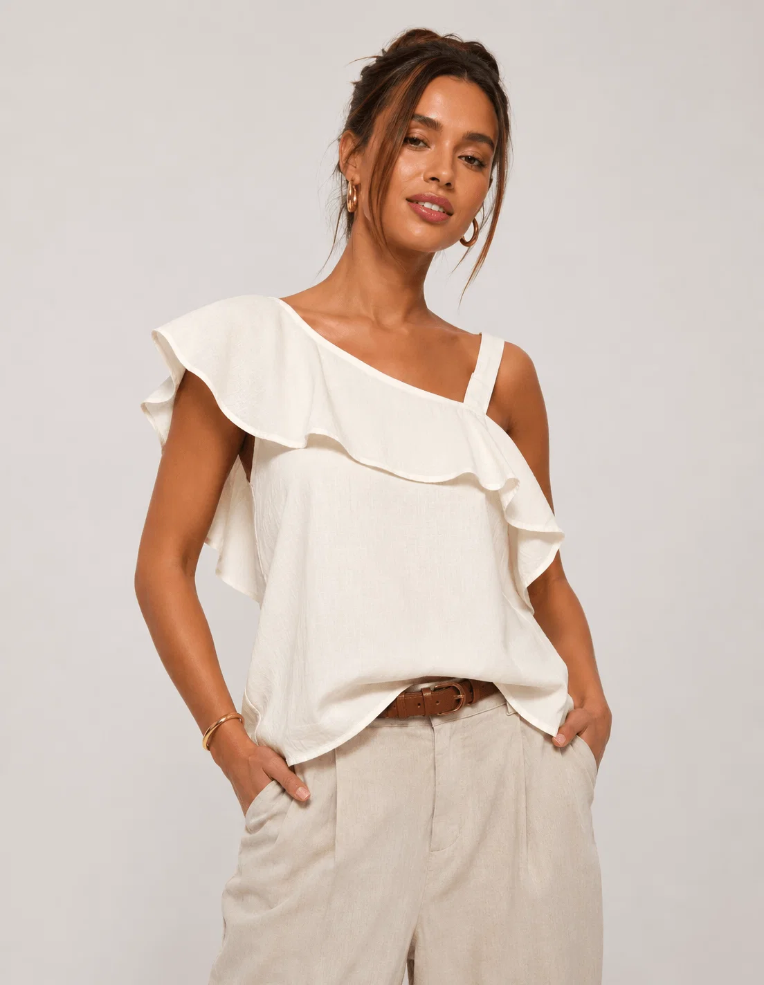 Blusa Assimétrica Babados - Off White