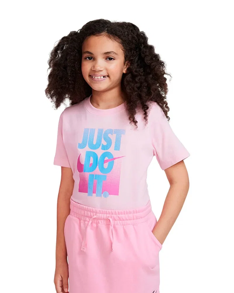 Camiseta Nike NSW Core Bran Feminina — imagem 1