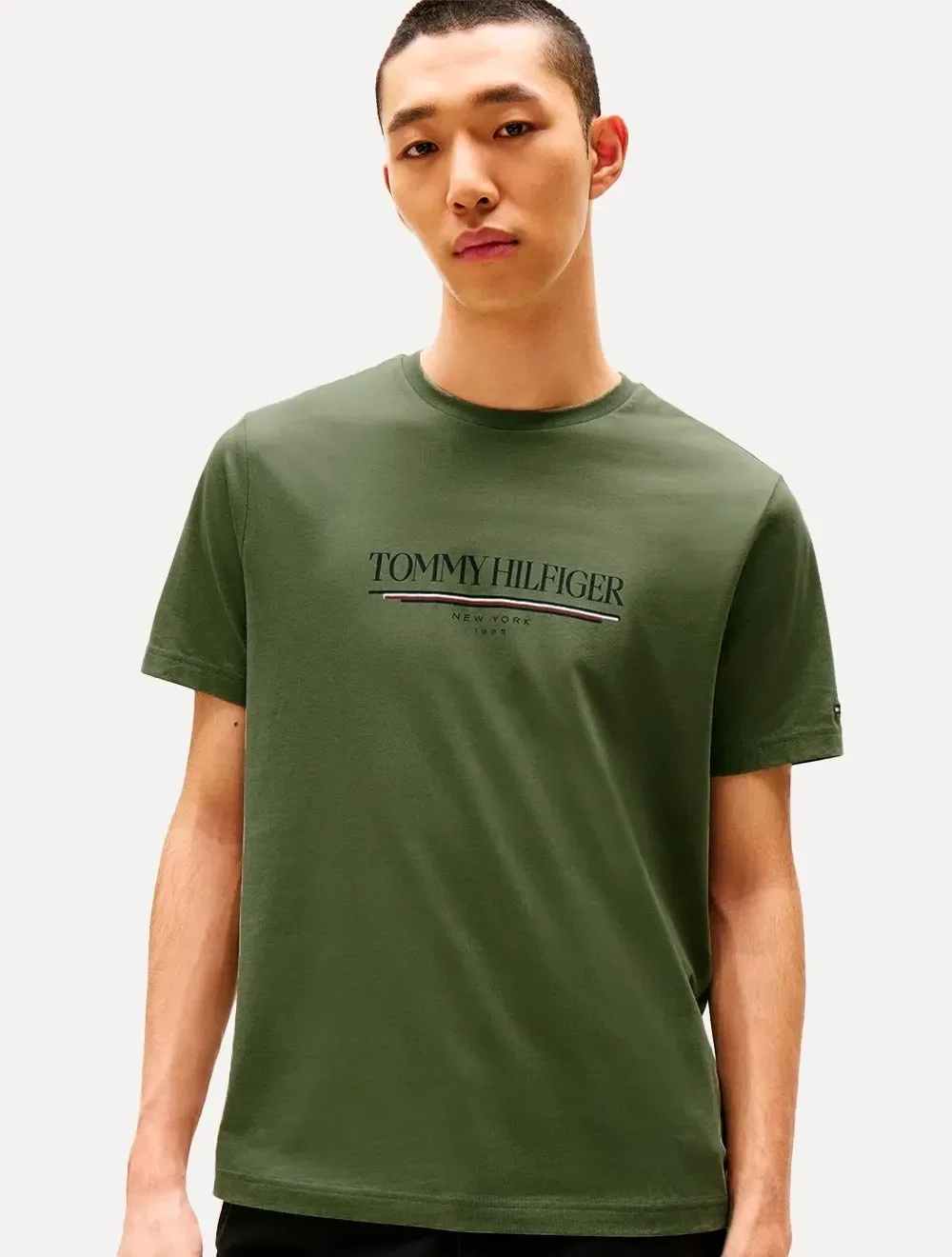 Camiseta Tommy Hilfiger Masculina Brand Love Big Verde Militar — imagem 1