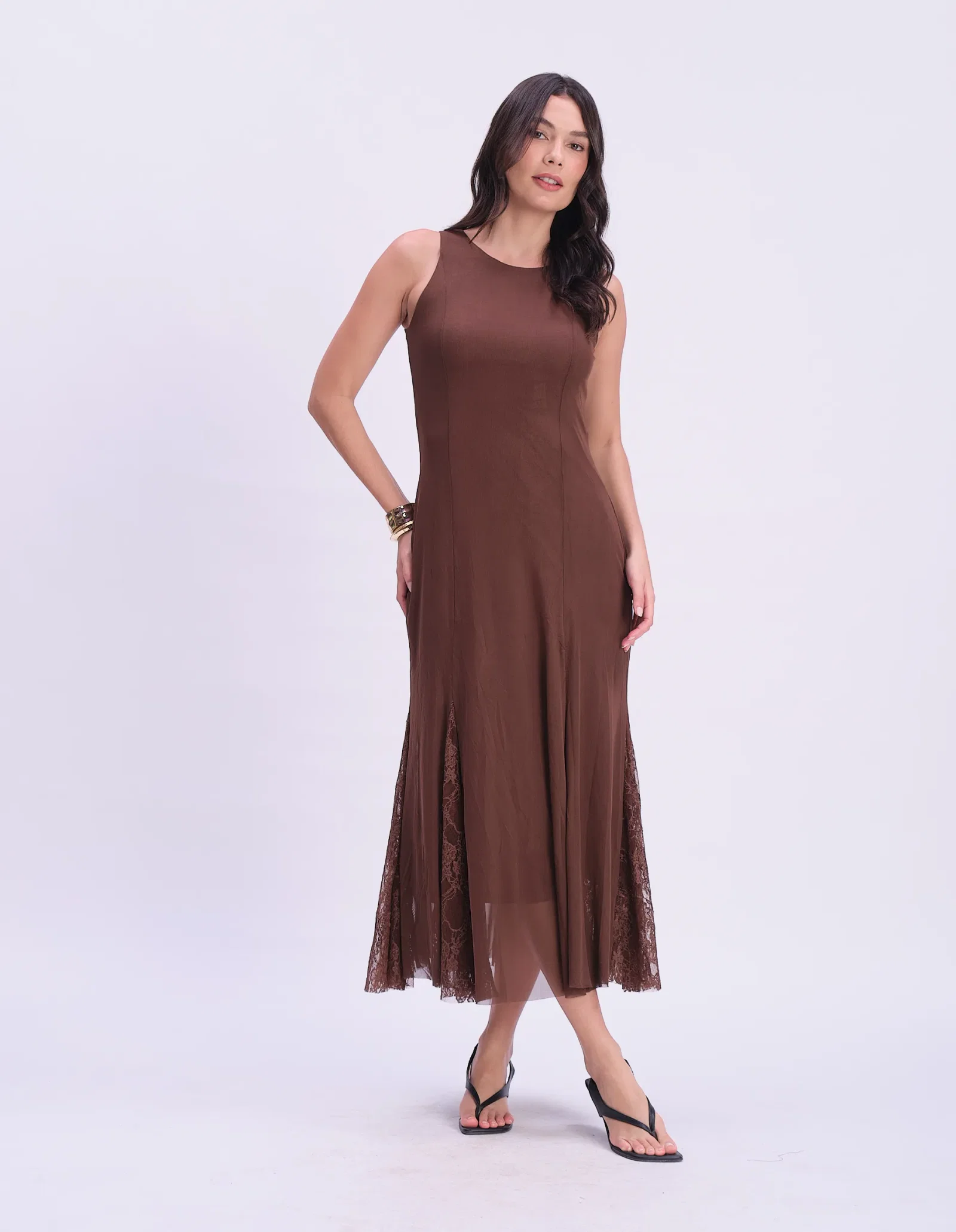Vestido Longo Sem Manga Detalhe Renda - Marrom