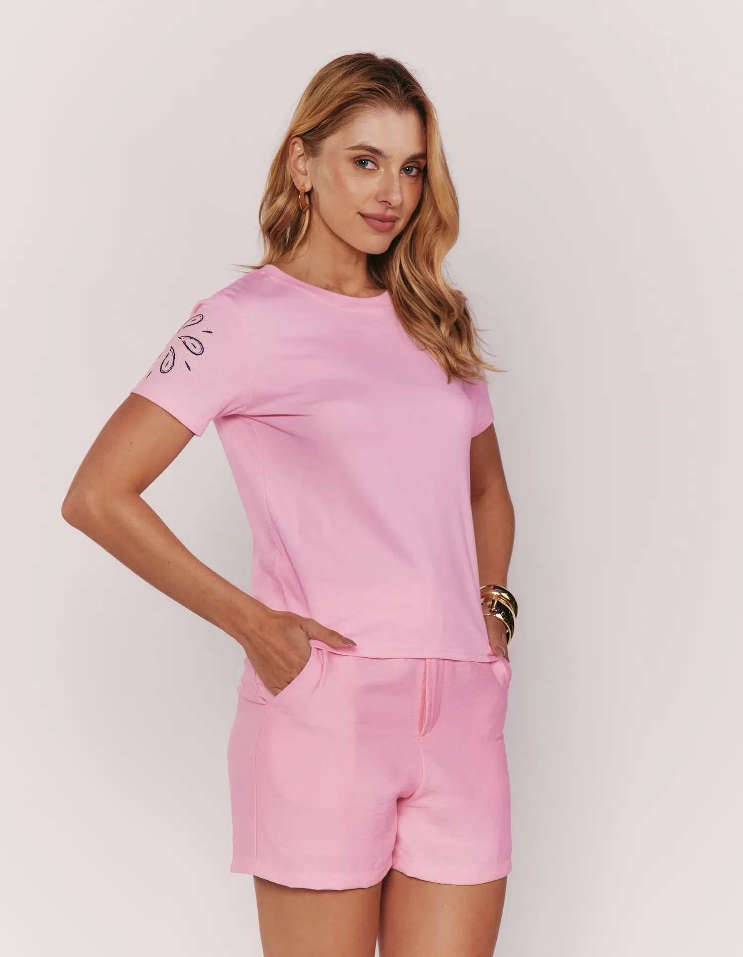 Blusa Manga Curta Bordado Floral - Rosa — imagem 1