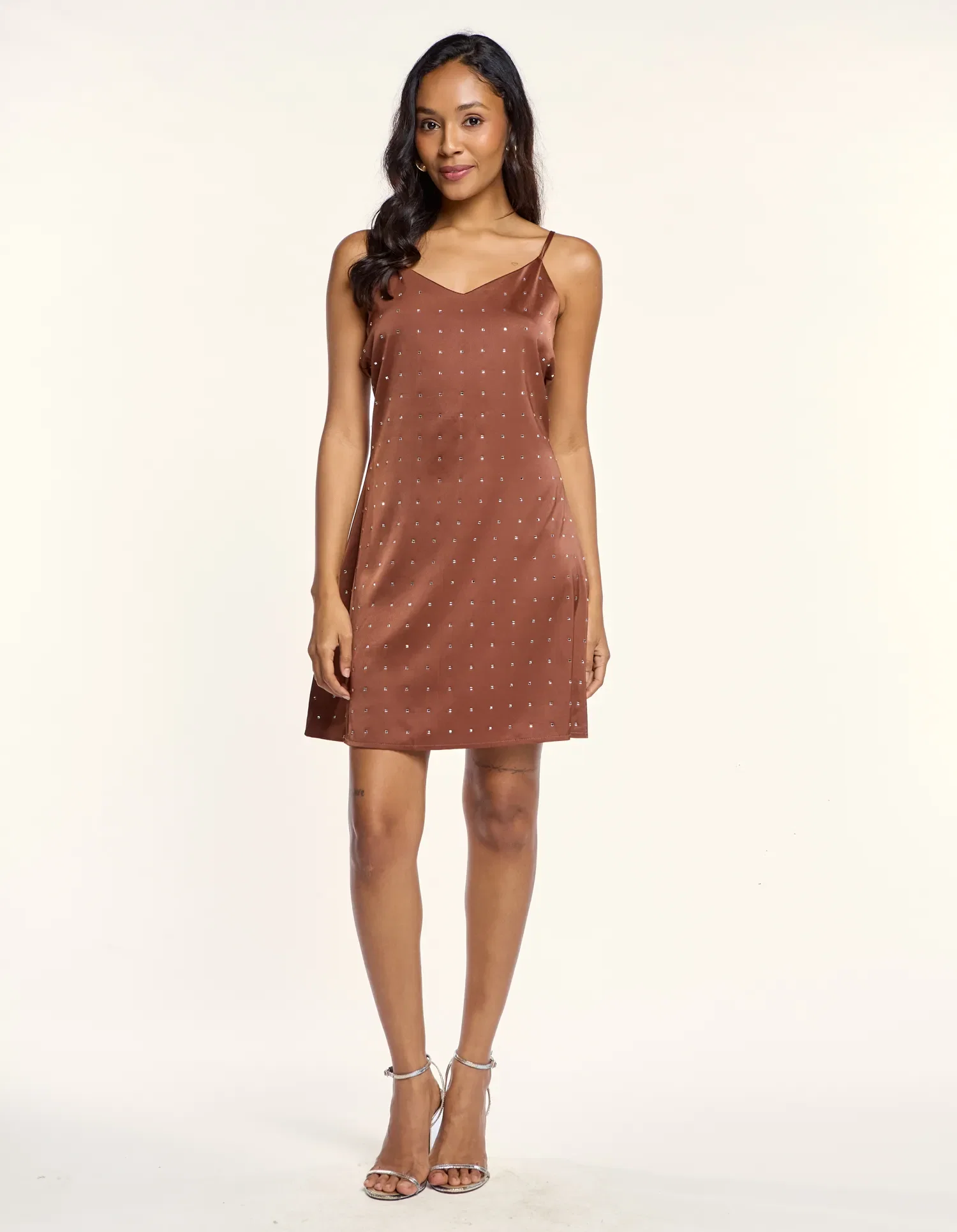 Vestido Curto Brilhos - Marrom