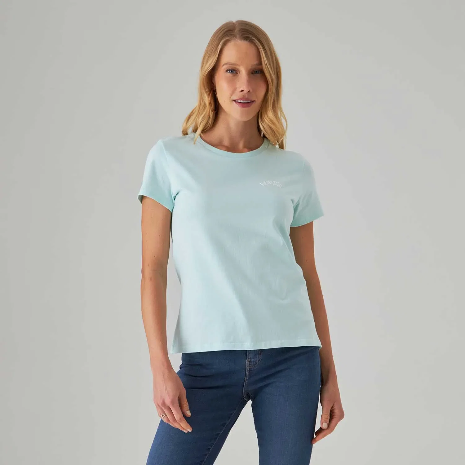 Camiseta Levi's® The Perfect Azul Claro Manga Curta
