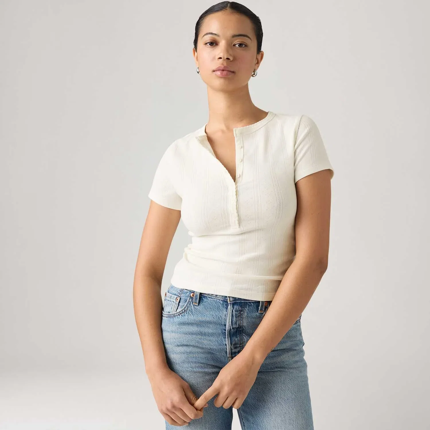 Blusa Levi's® Dry Goods Pointelle Henley Manga Curta Cru — imagem 1