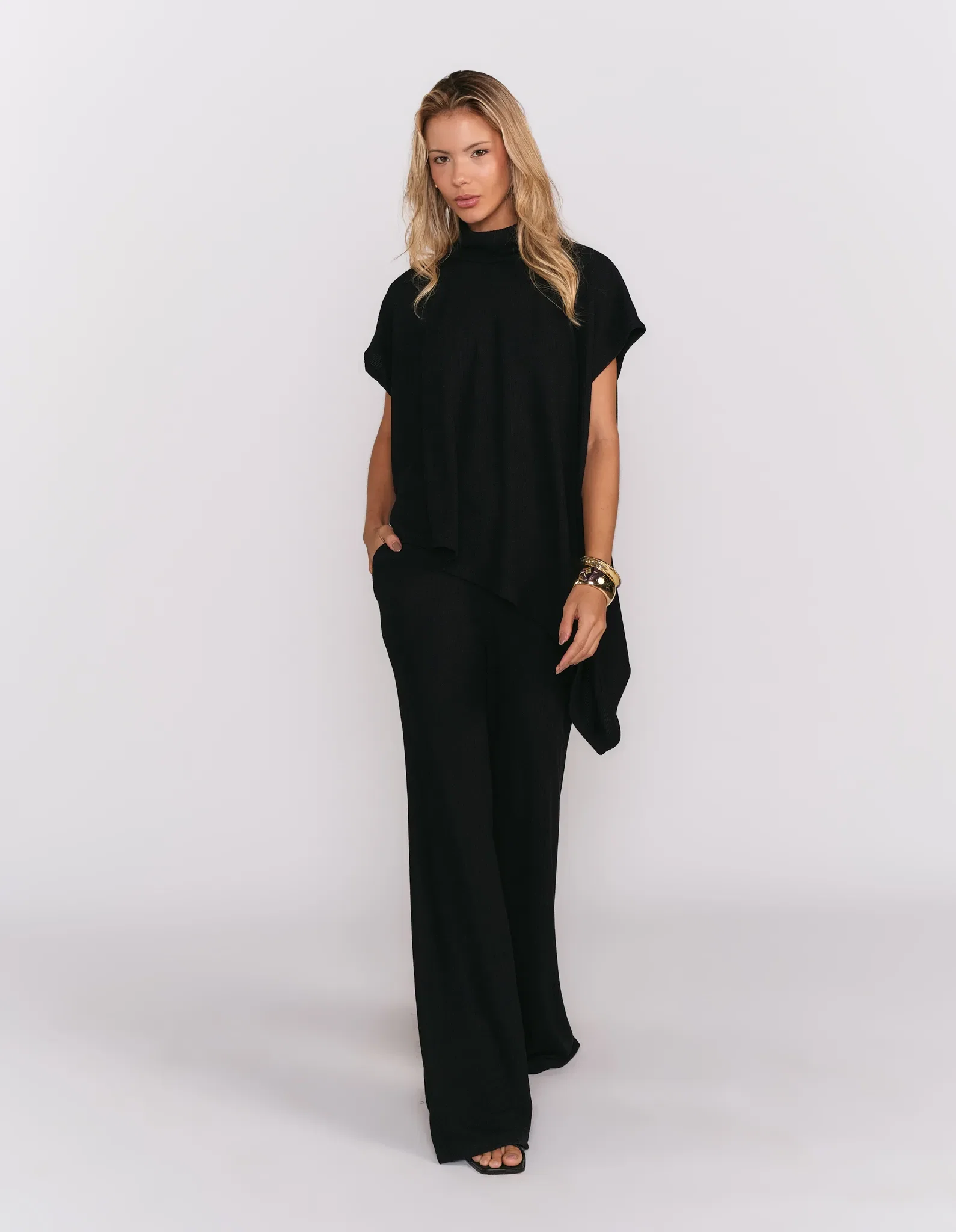 Calça Pantalona Cós Elástico Moletinho - Preto