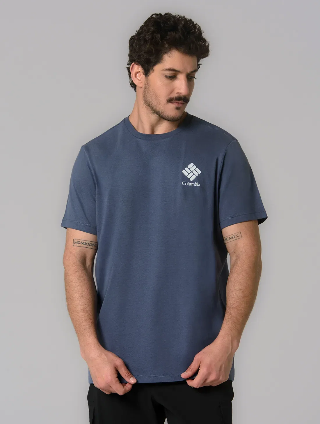 Camiseta Columbia Masculina CSC Stacked Logo