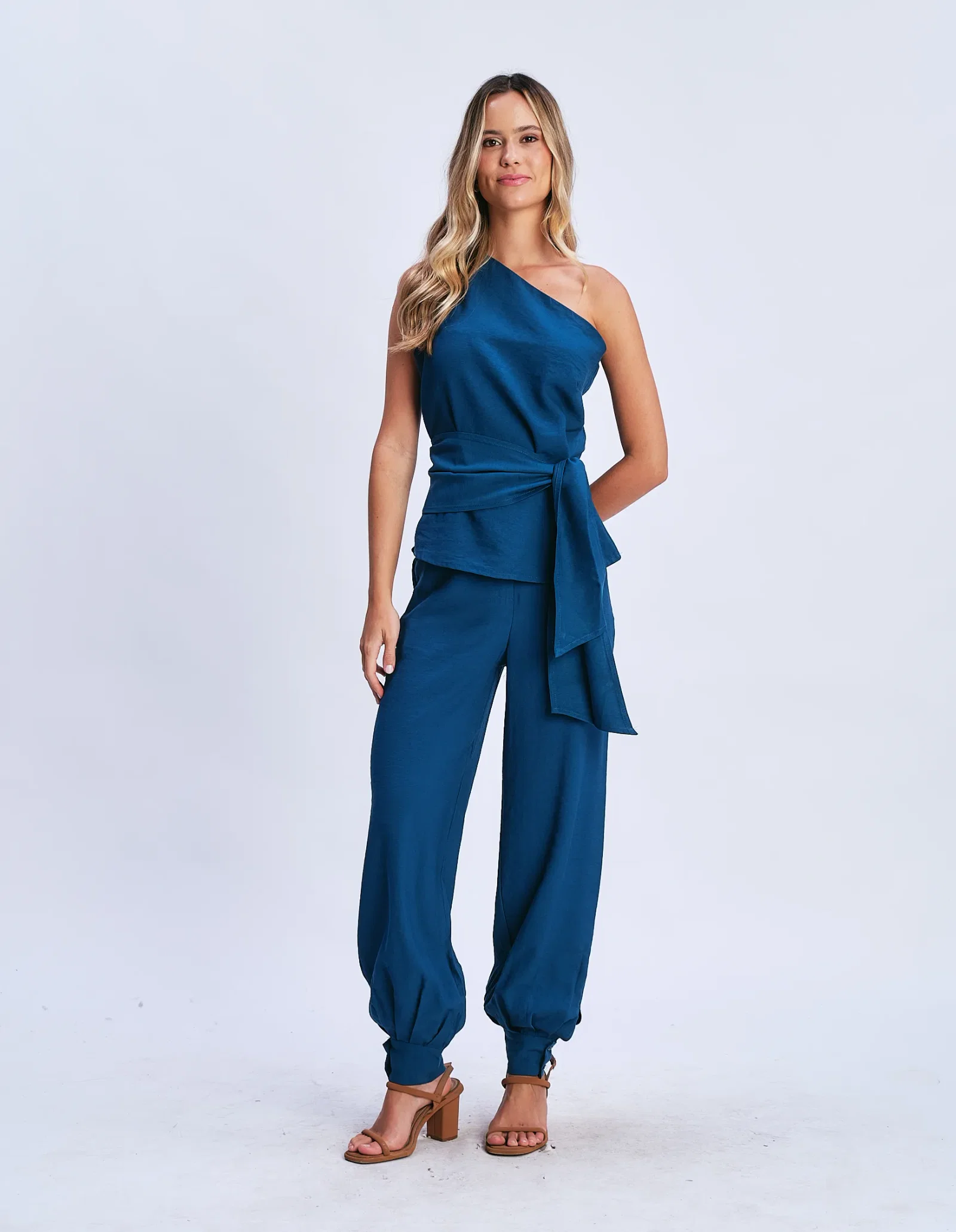 Calça Alfaiataria Cenoura Com Botões - Azul Petroleo