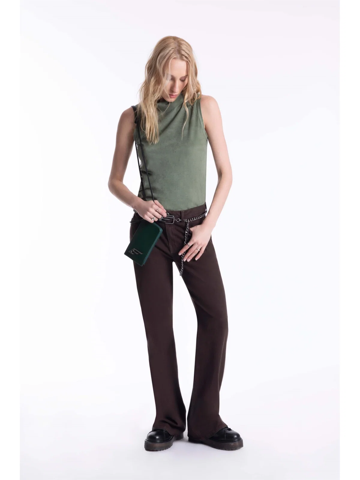 Calça Color Touch Flare Marrom Escuro — imagem 1