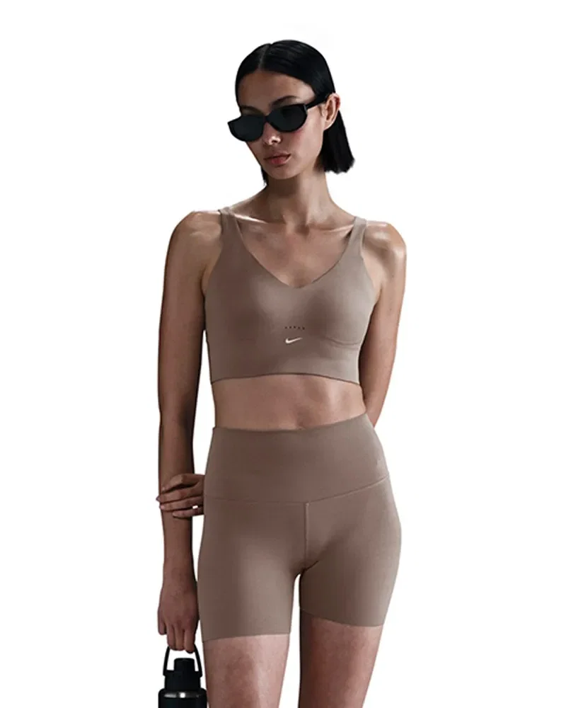 Top Nike Alate Feminino — imagem 1