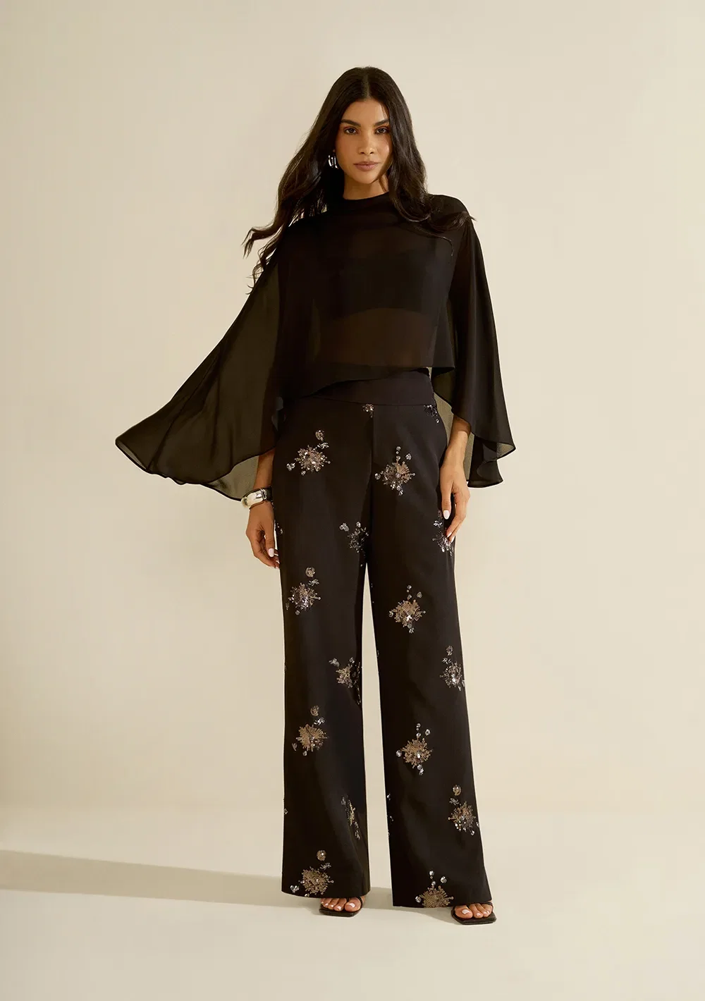Blusa Alongada Aroeira Preto