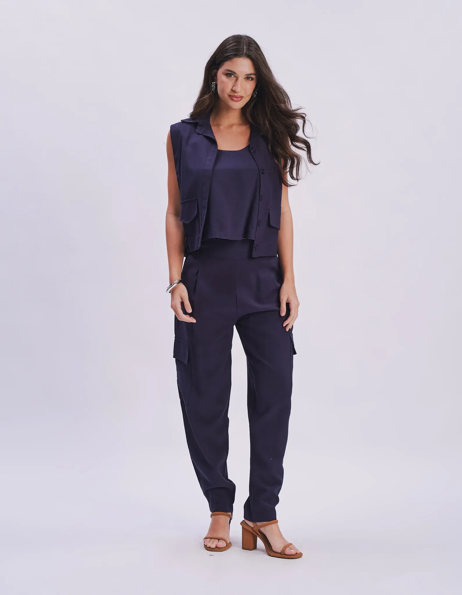 Calça Alfaiataria Bolsos Cargo - Azul Marinho — imagem 1