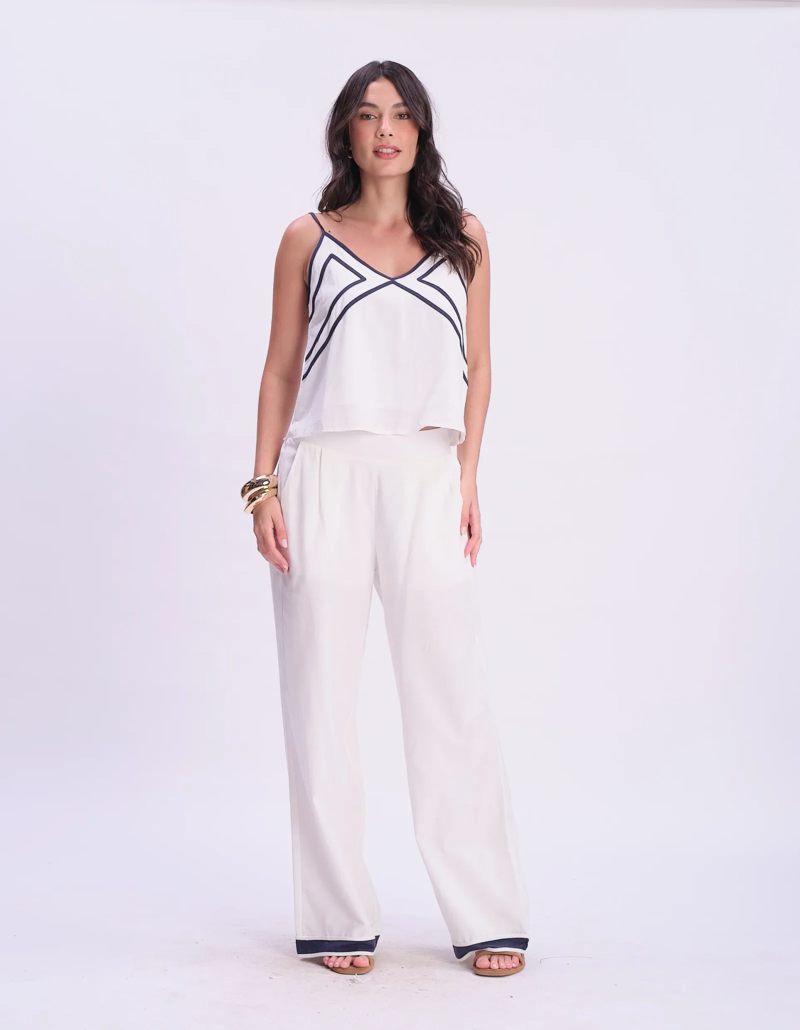 Calça Pantalona Detalhe Barra Bicolor - Off White C/ Marinho — imagem 1