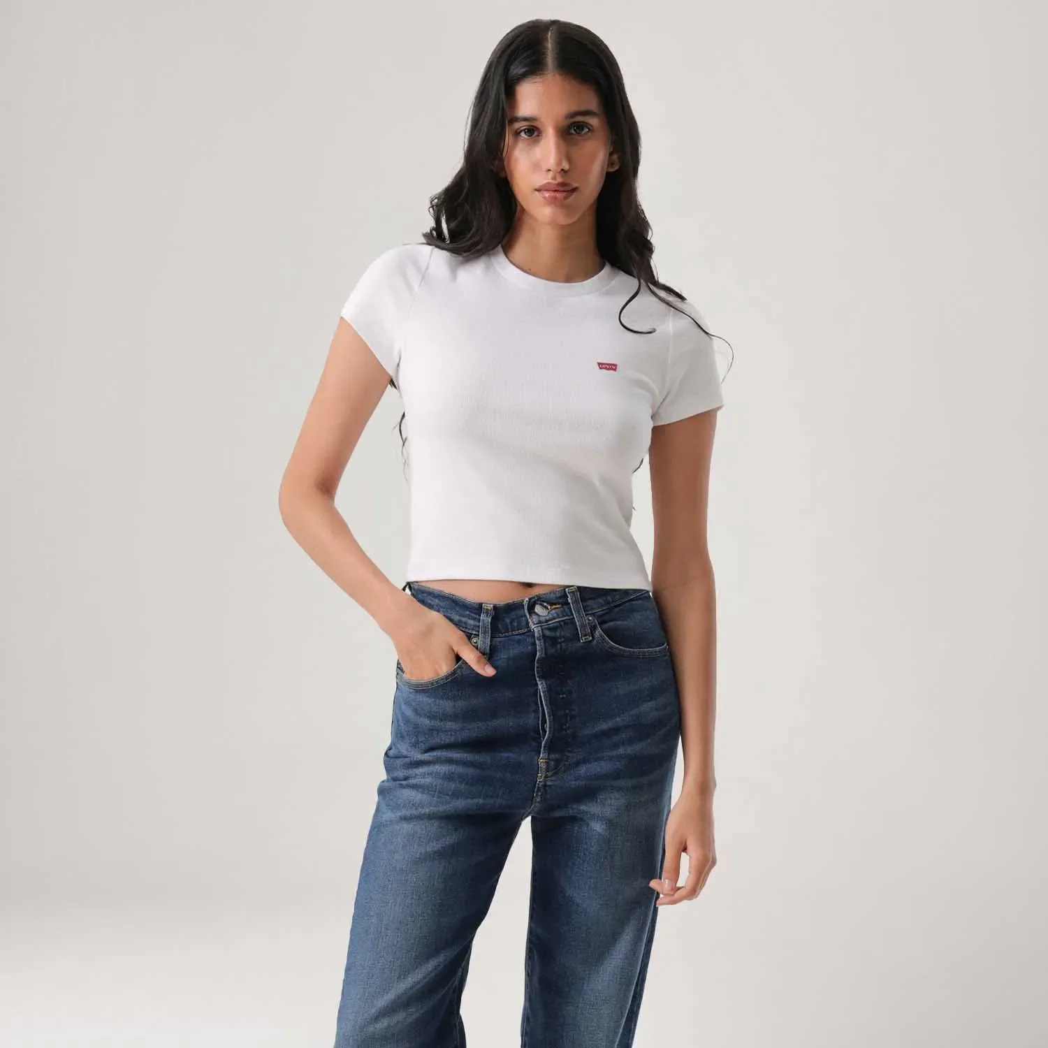 Camiseta Levi's® Essential Sporty Branca Manga Curta — imagem 1