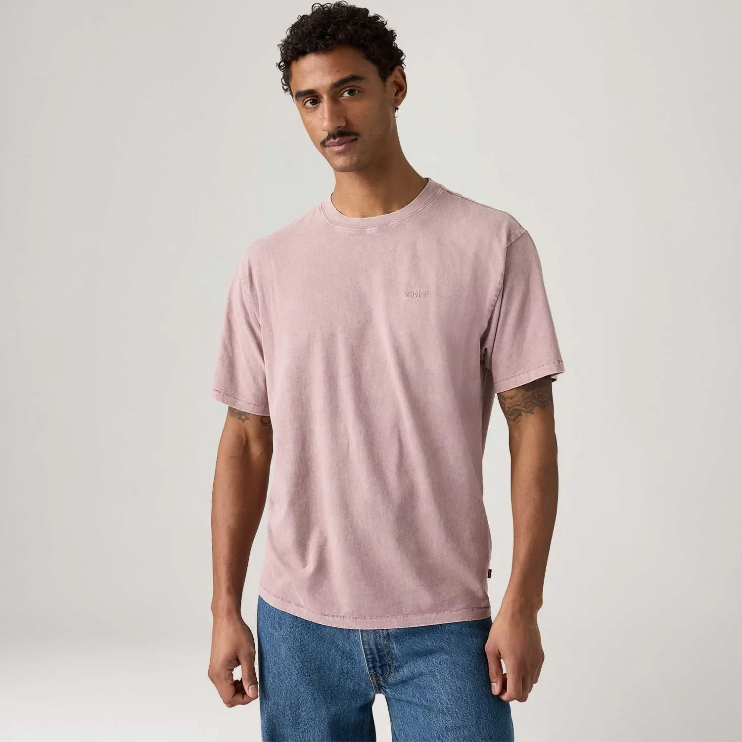 Camiseta Levi's® Red Tab Vintage Rosa Claro Manga Curta — imagem 1