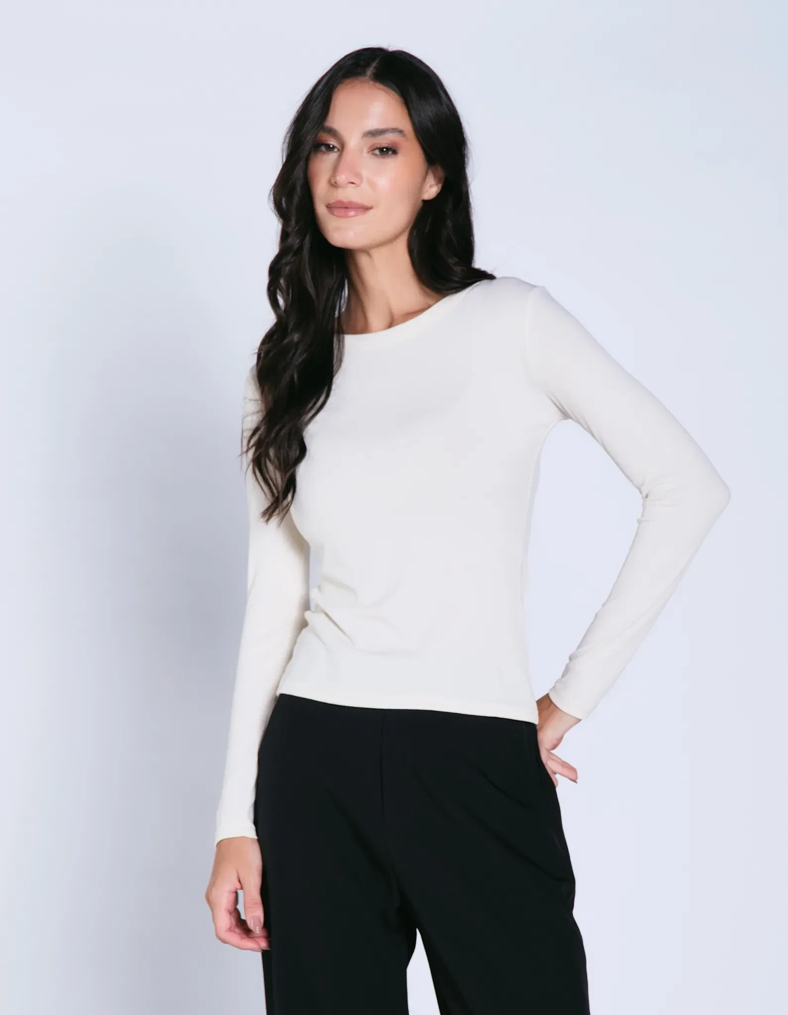 Blusa Manga Longa Decote Canoa - Bege — imagem 1