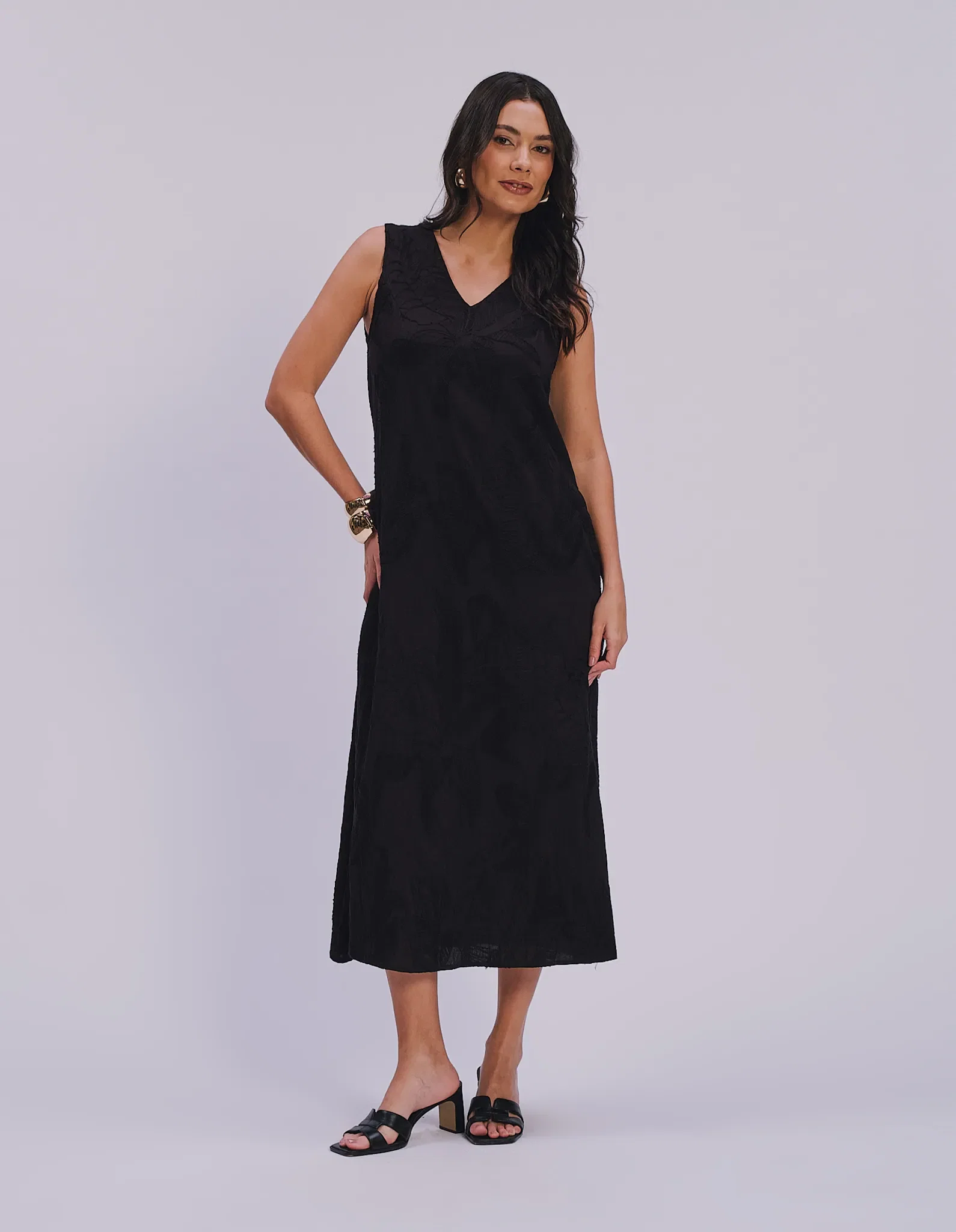 Vestido Midi Floral Jacquard - Preto