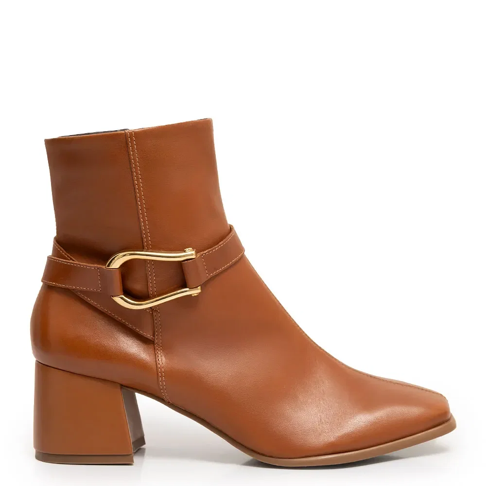 Bota Caramelo Couro Fivela