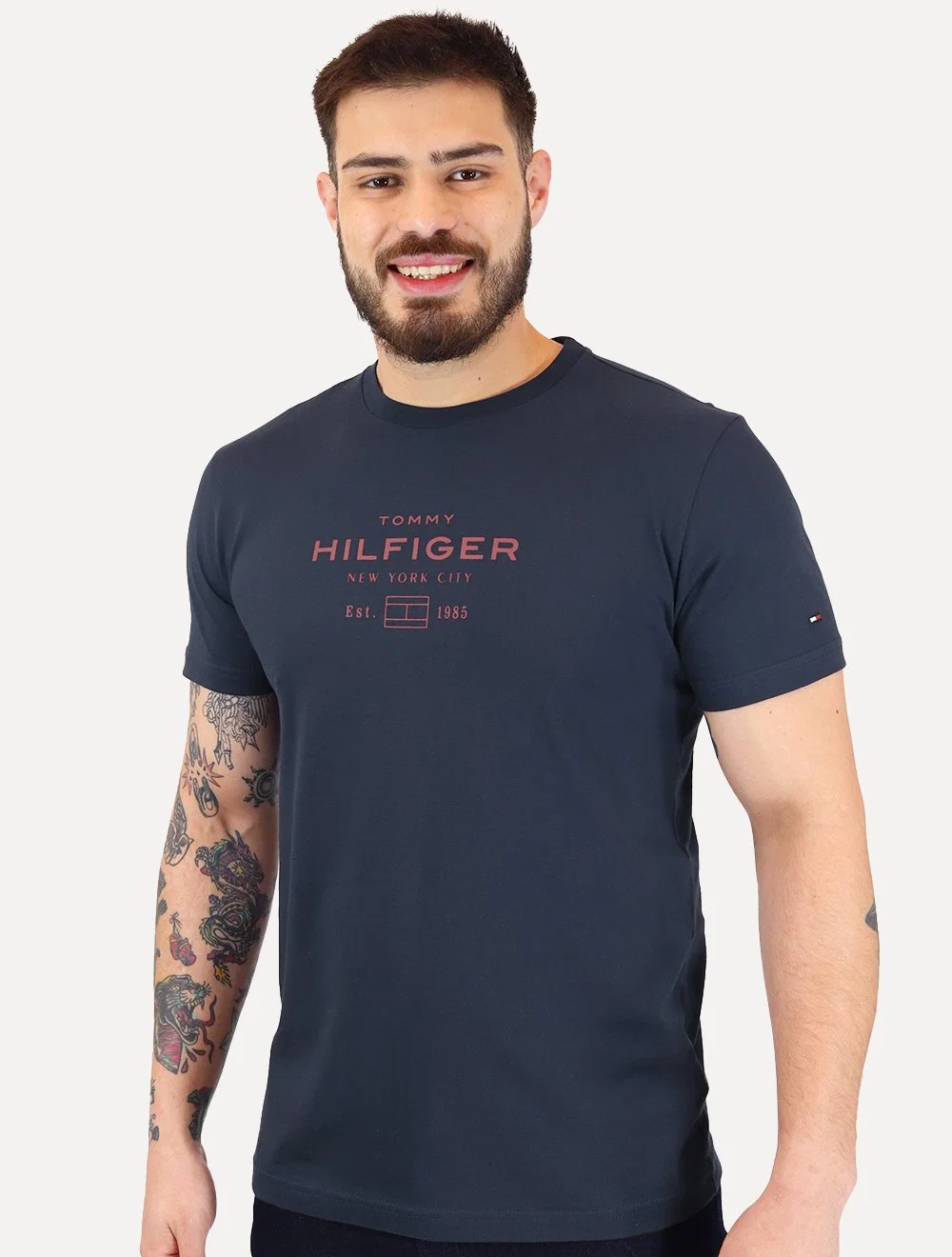 Camiseta Tommy Hilfiger Masculina Center New Stack Azul Marinho