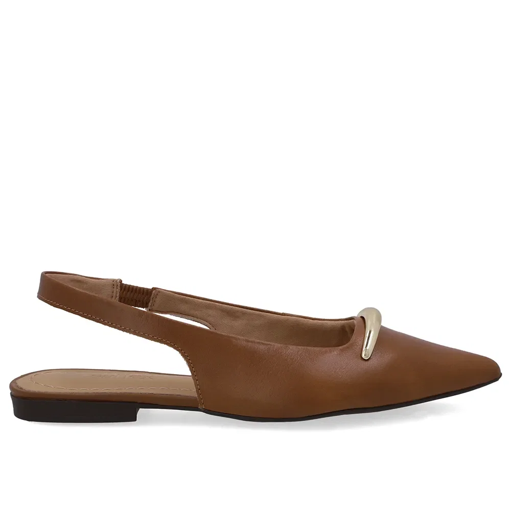 Slingback Em Couro Marrom Com Bico Fino E Enfeite