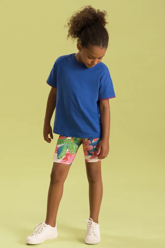Conjunto Infantil com Blusa Oversized em Algodão e Bermuda Biker Estampada