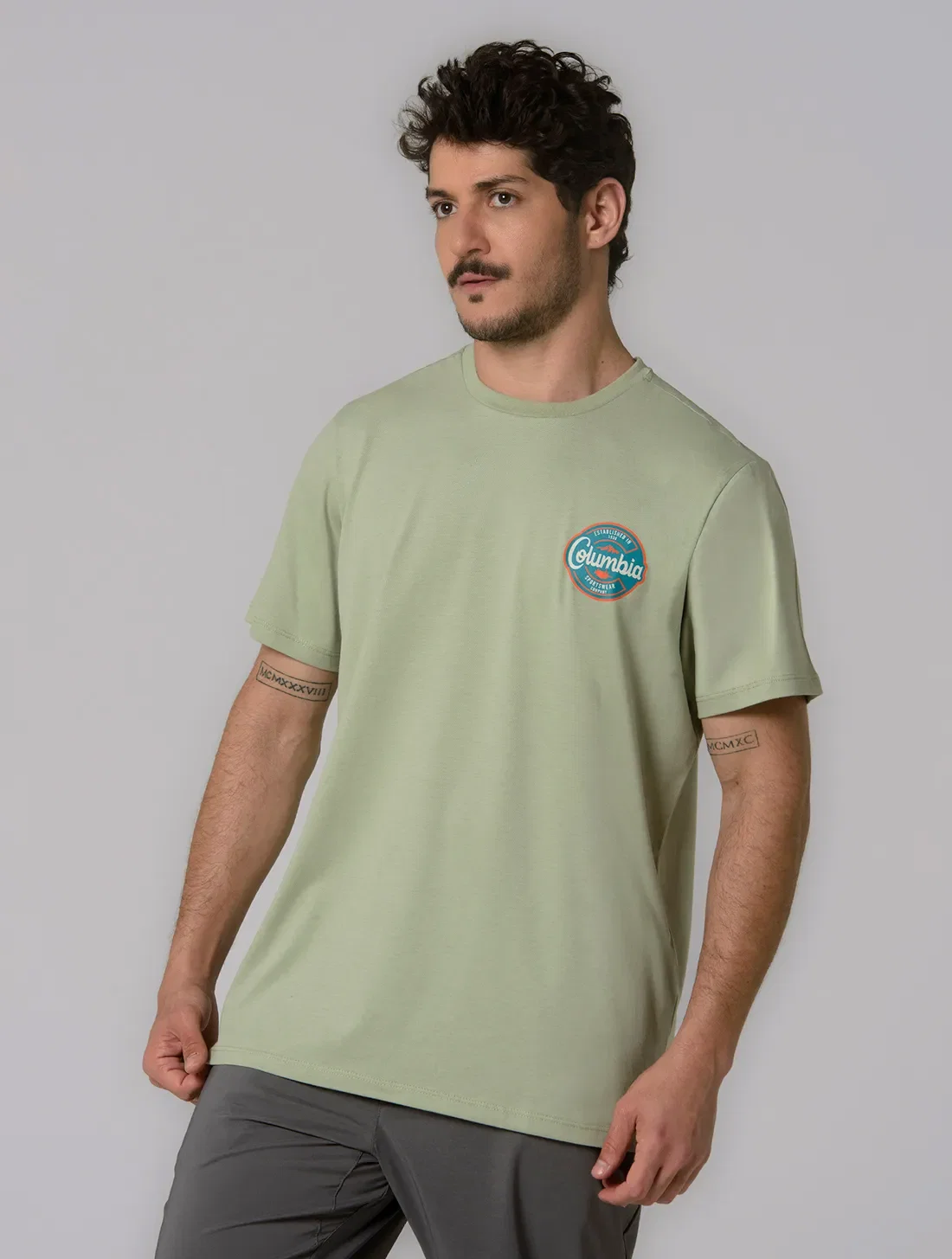 Camiseta Columbia Masculina Button Stamp Scripted — imagem 1
