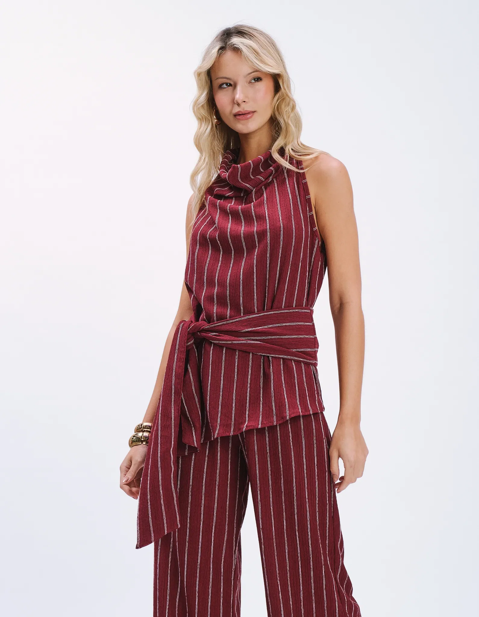 Blusa Gola Degage Detalhe Transpassado - Vinho — imagem 1