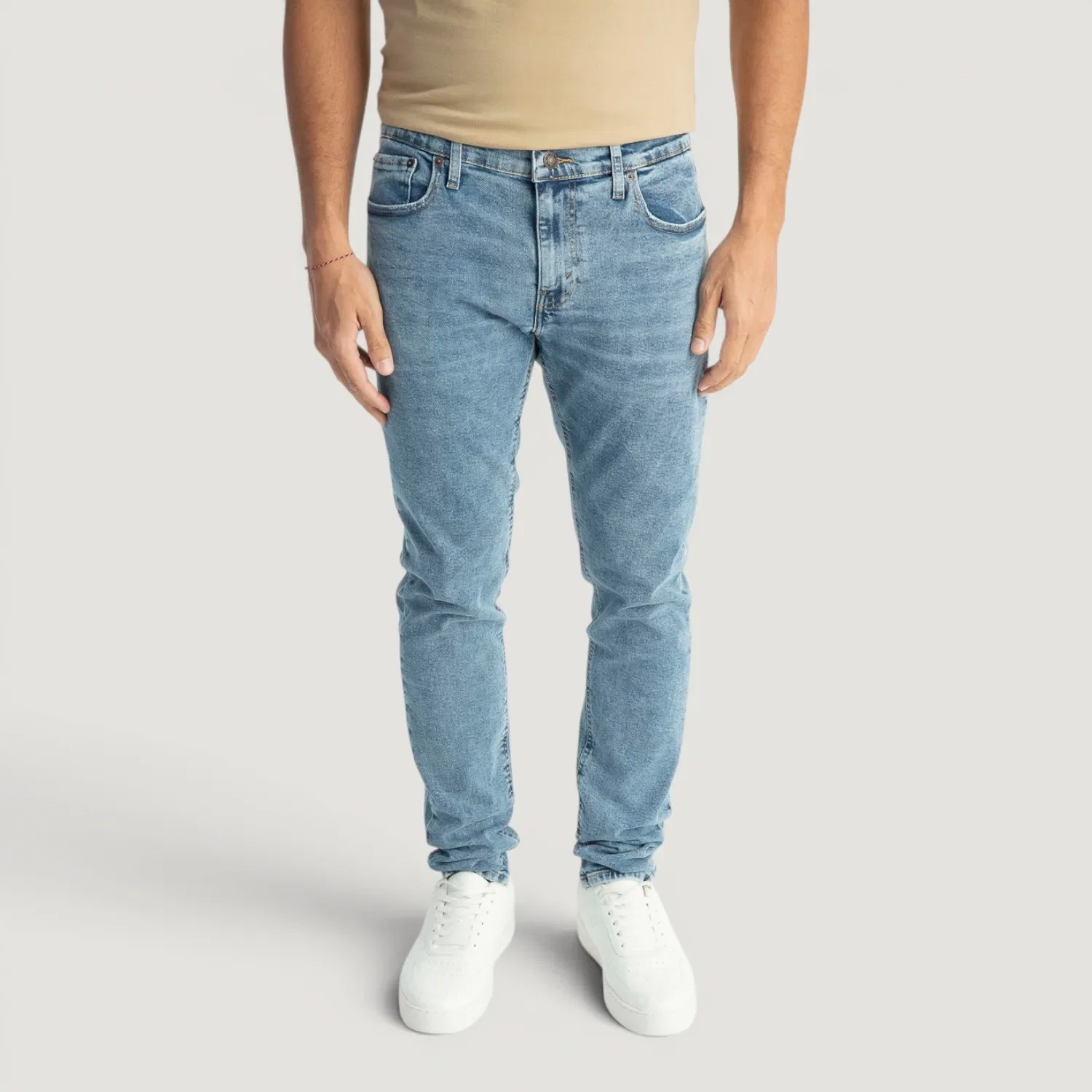 Calça Jeans Levi's® 512® Slim Taper Lavagem Clara — imagem 1
