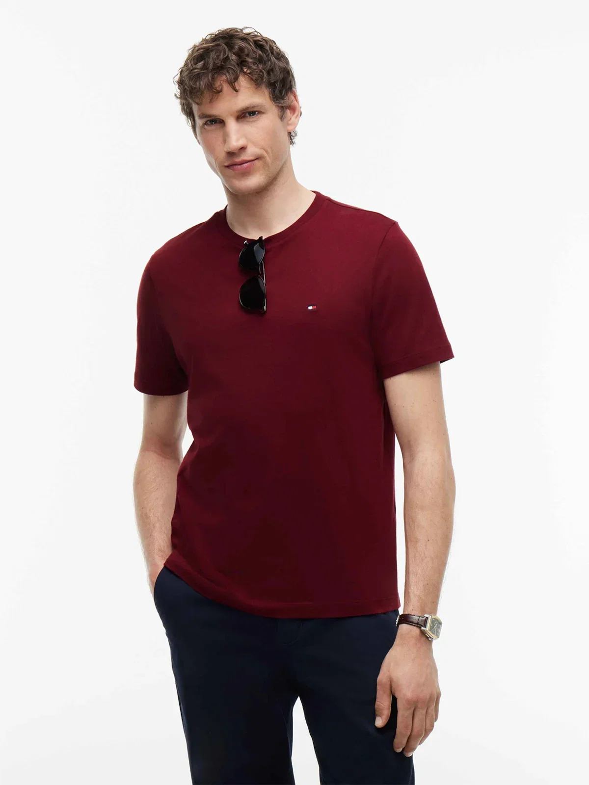 Camiseta de Gola C com Bordado de Bandeira — imagem 1