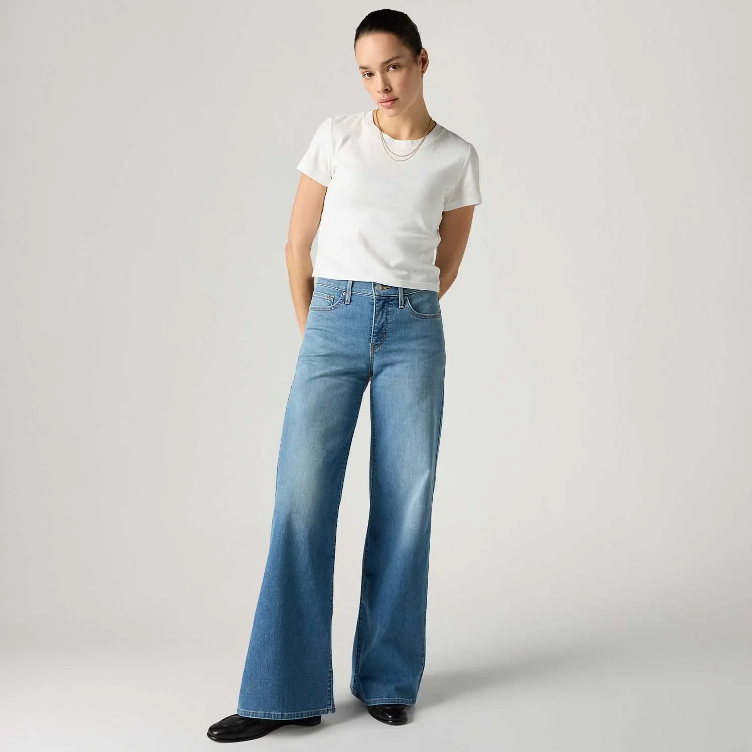 Calça Jeans Levi's® 318® Shaping Wideleg Lavagem Clara