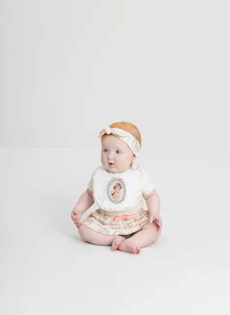 Babador Comfy Unissex para Bebê em Suedine Premium (Branco) Up Baby