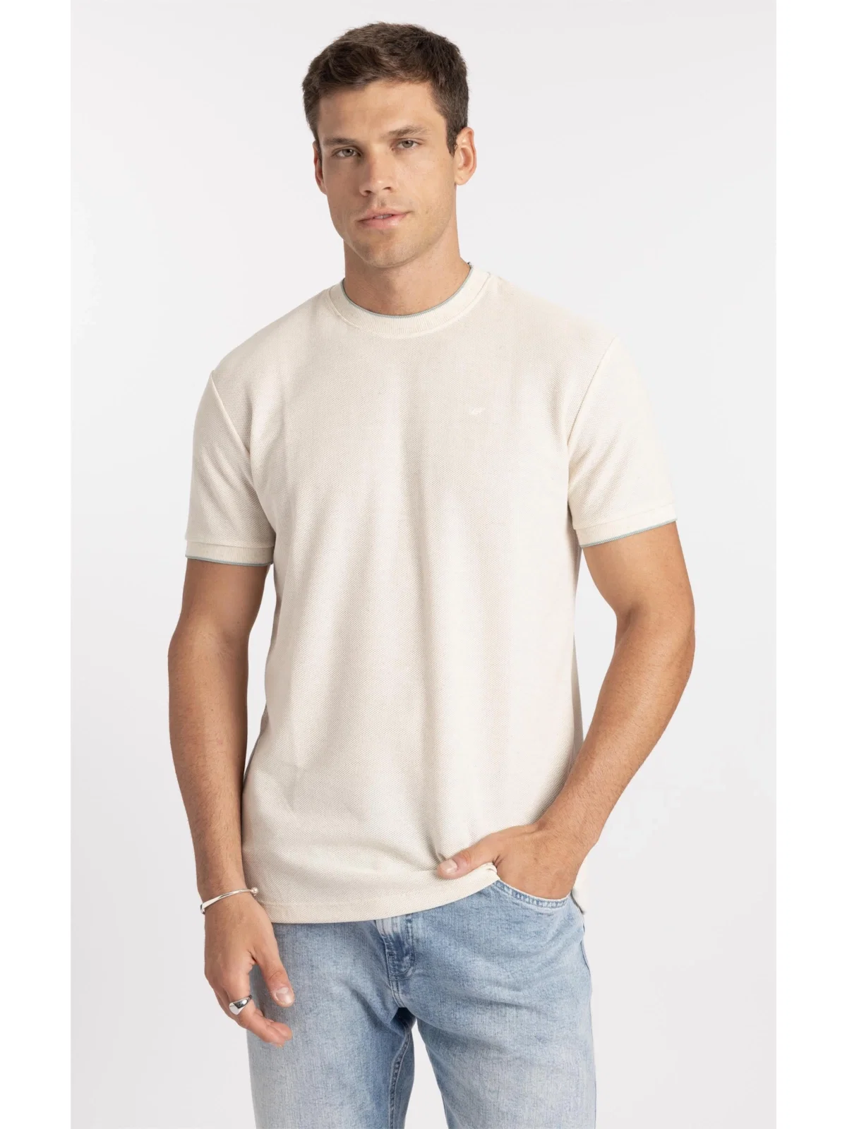 T-Shirt Malha Favo Easa Friso Classic Off White — imagem 1
