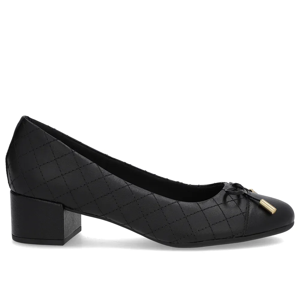 Scarpin Preto Couro Matelassê