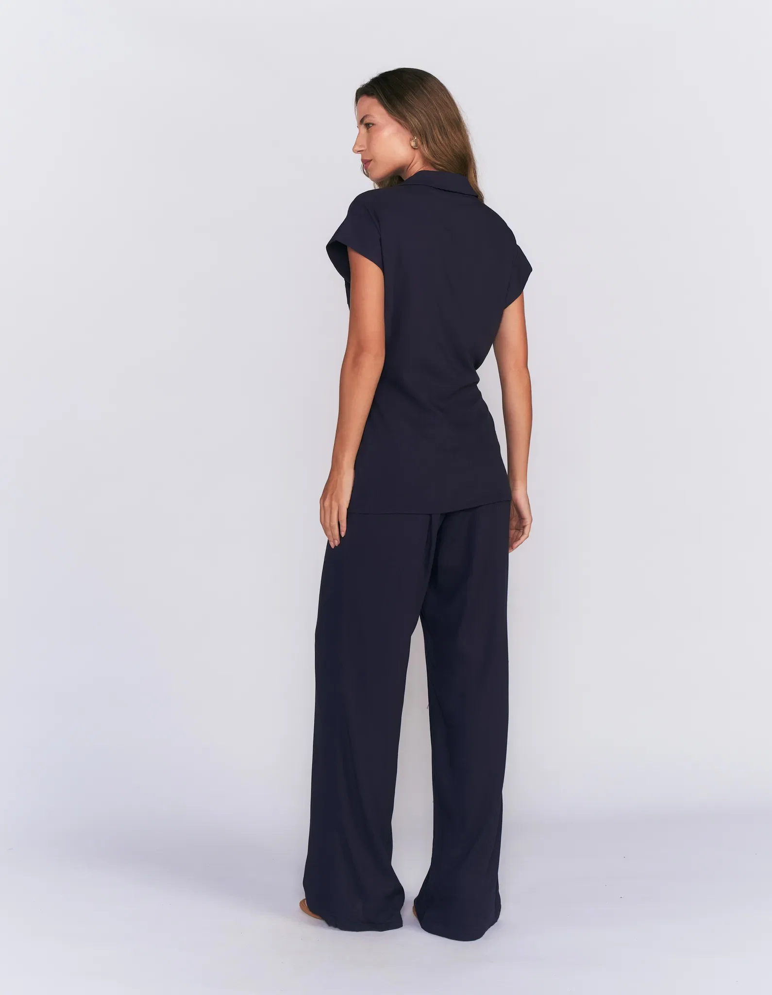 Blusa Bolsos Frontais Amarrações - Azul Marinho