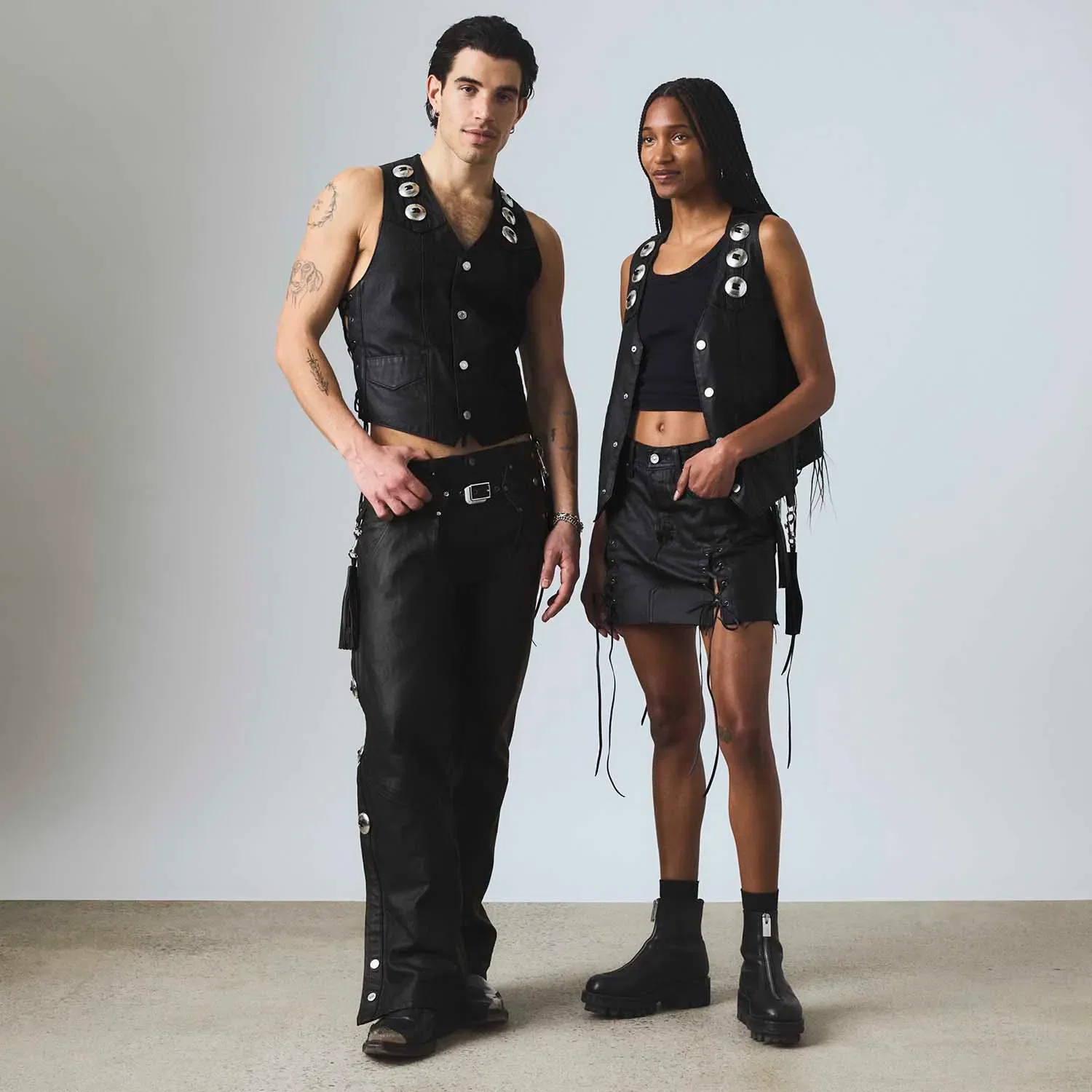 Colete Levi's® Pride Night Ride Preto — imagem 1