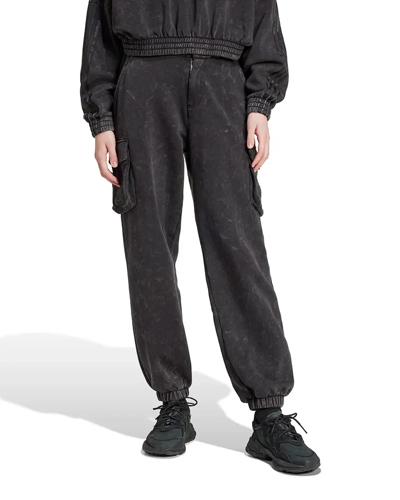 Calça Adidas Wash Cargo Feminina — imagem 1