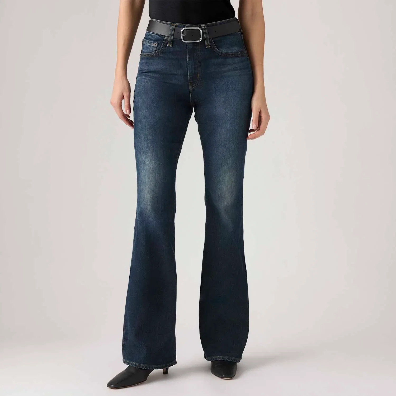 Calça Jeans Levi's® 726® High Rise Flare Lavagem Escura — imagem 1