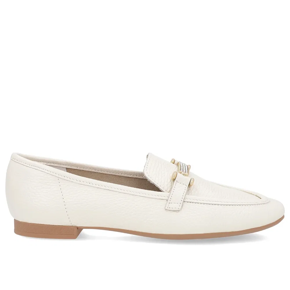 Loafer Off-White Couro Strass