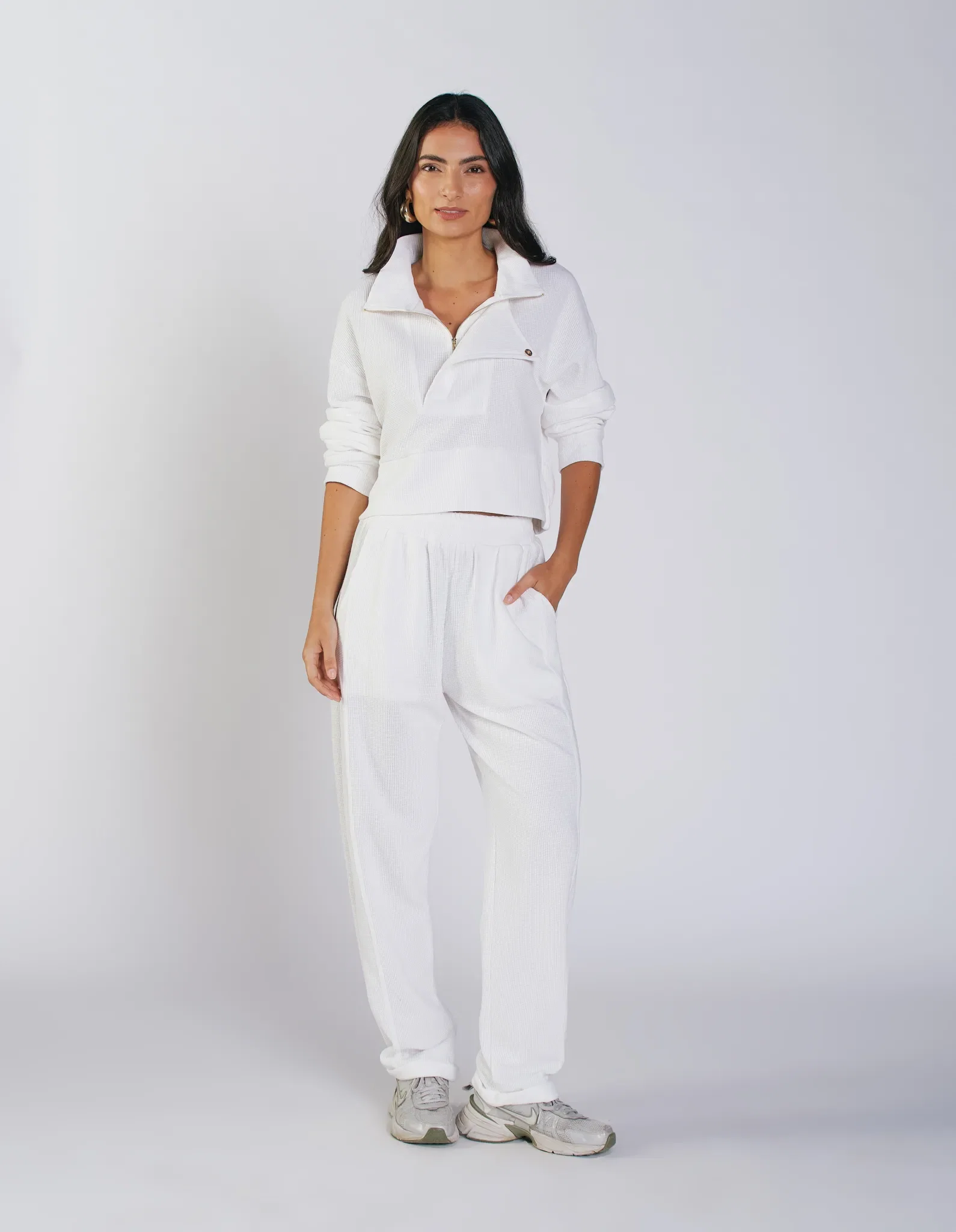 Calça Pantalona Malha Texturada Recortes - Branco